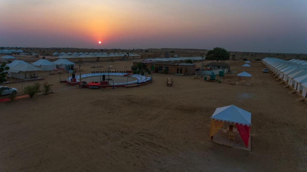 Каной: Dynamic Desert Camp