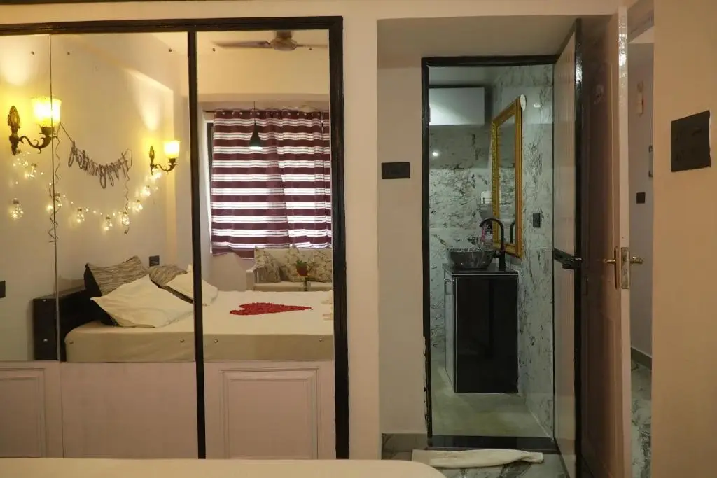 Калангут: Service Apartment