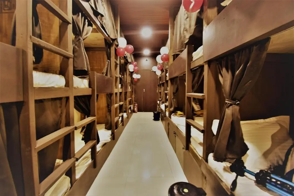 Мумбаи: Asra Dormitory
