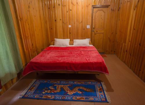 Банджар: Sharda Resort-Tirthan Valley