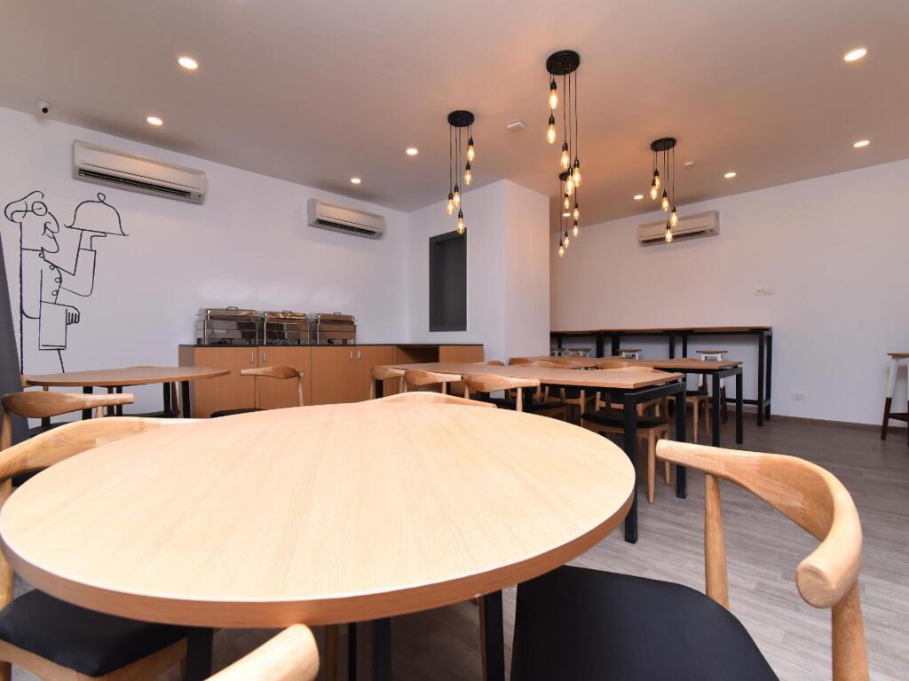 Нью-Дели: Hotel Rudra INN at Chhatarpur