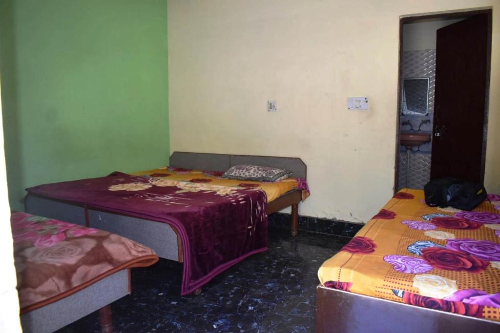 Уттаркаши: Ganga darshan guest house Gangotri road Uttarkashi