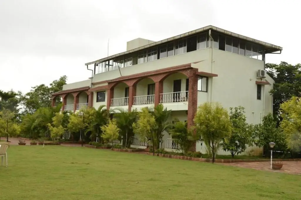 Хандала: Govinda Resorts