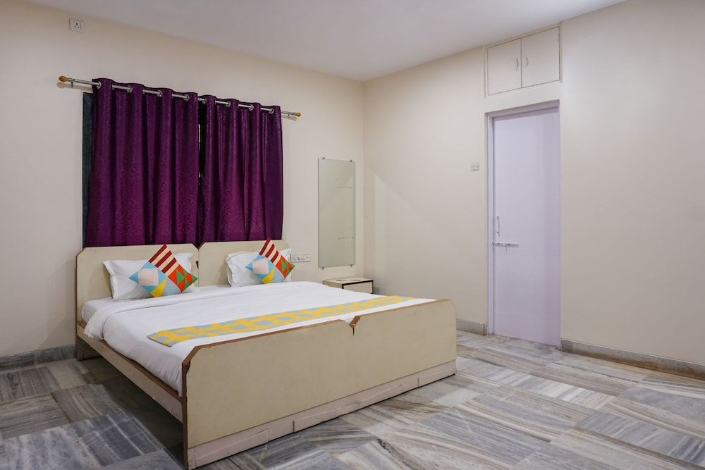 Oyo 19648 Home Classy Stay Lonavala Wax Museum — фото 1