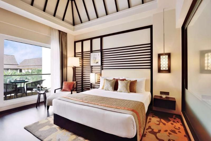 Хандала: Radisson Blu Resort & Spa Karjat
