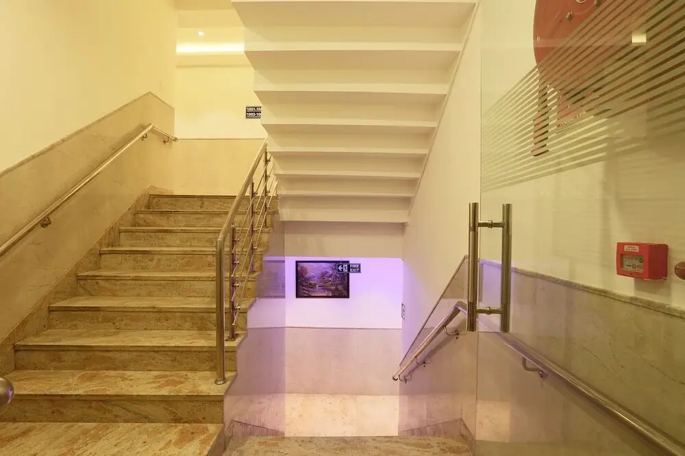 Нью-Дели: Fabhotel Skye Suites