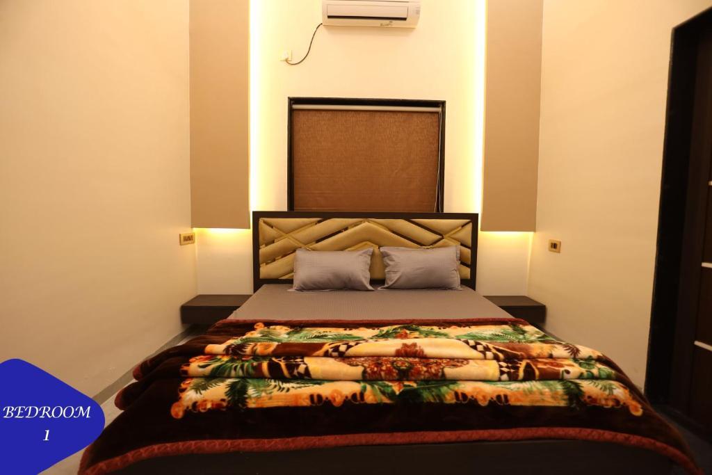 Лонавала: Royal Twin - 12BHK Luxury Villa by Royal Villa's Lonavla