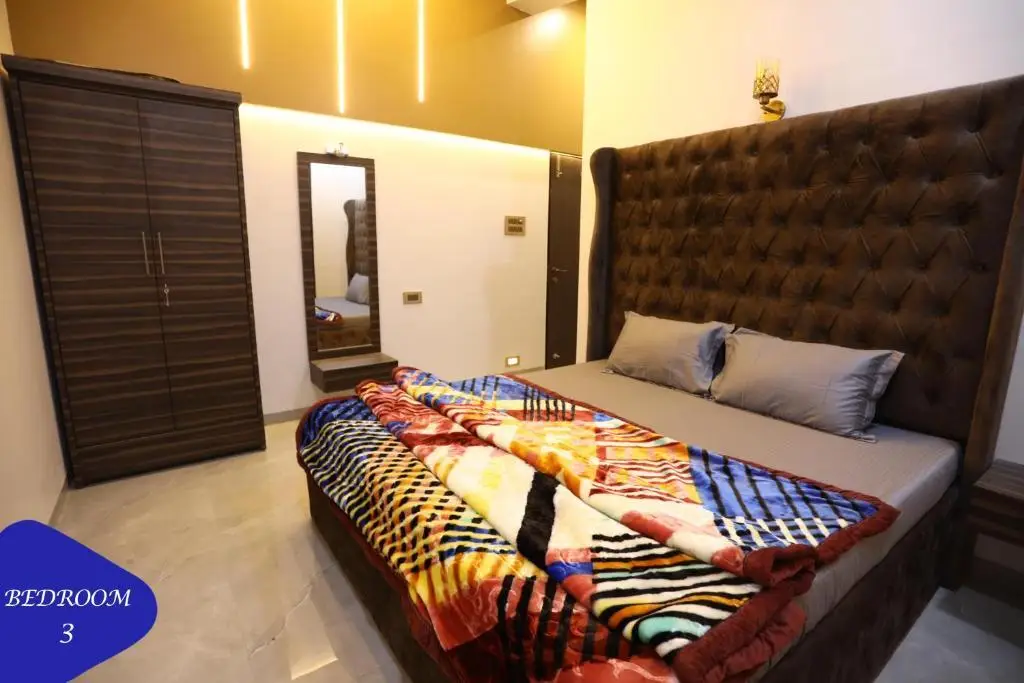Лонавала: Royal Twin - 12BHK Luxury Villa by Royal Villa's Lonavla
