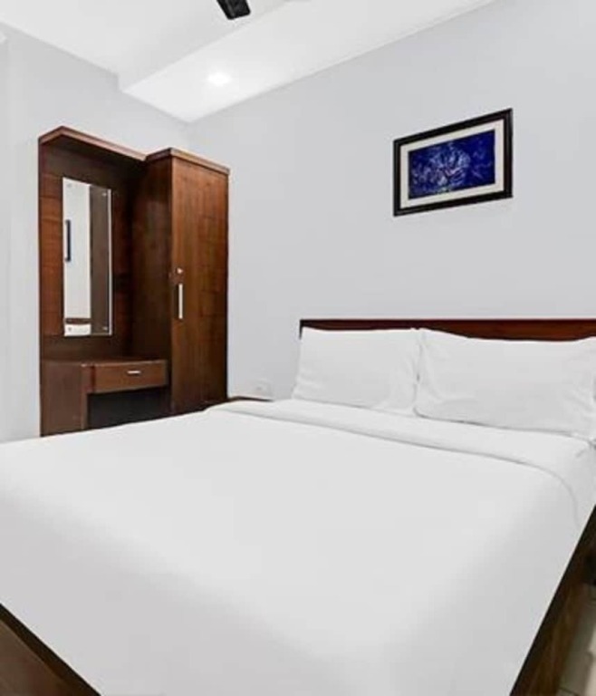 Коччи: FabHotel Stratford
