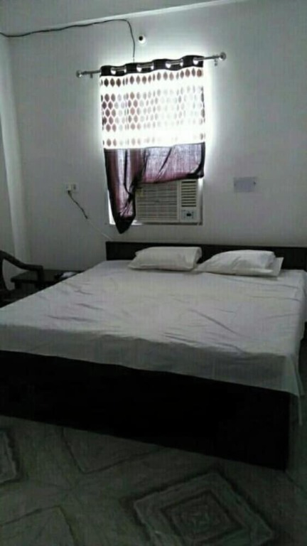 Варанаси: Goroomgo Shiv Ganga Guest House varanasi