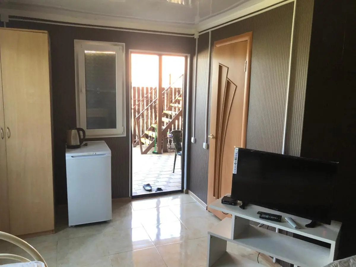 Голубицкая: Guesthouse Tatyana
