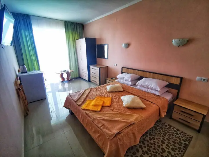 Утёс: Отель Санта Барбара 2