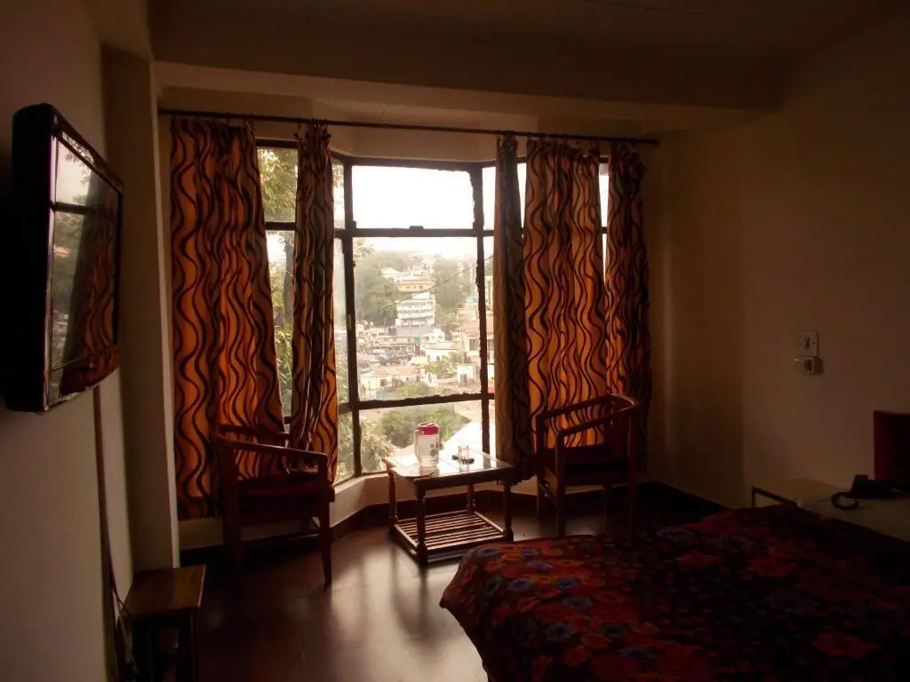 Hotel Mansarovar Palace — фото 1