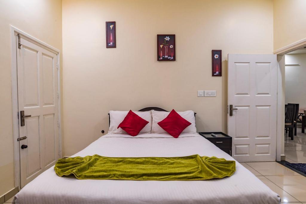 Куттикканам: Pine Clough Holidays Vagamon