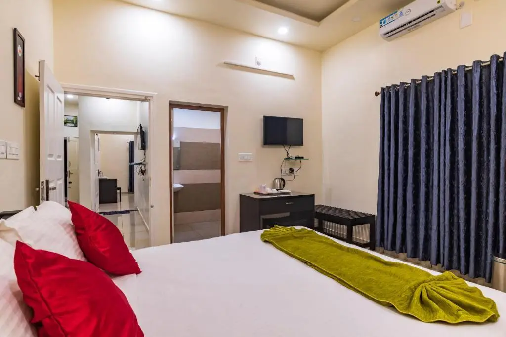 Куттикканам: Pine Clough Holidays Vagamon