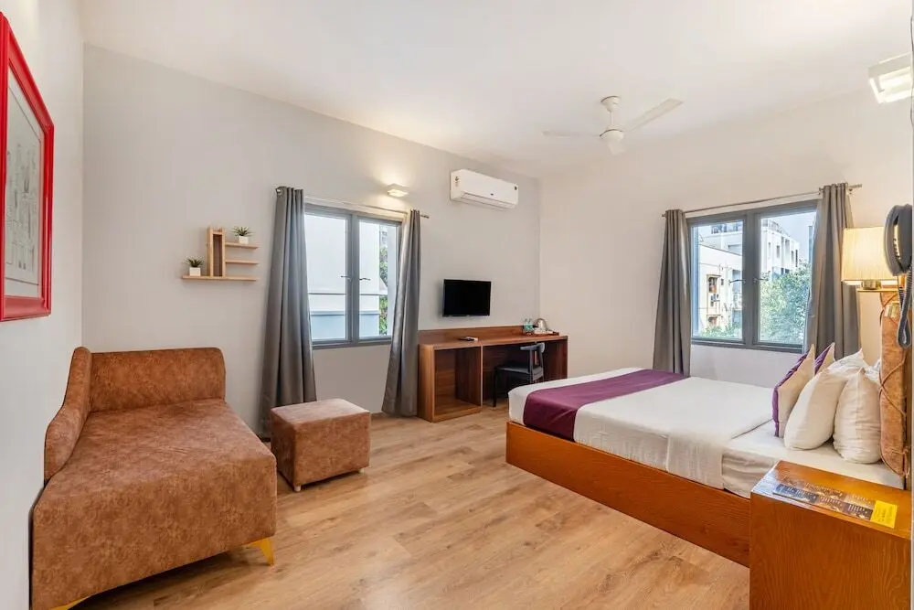 Хидерабад: Monday Hotels Hitec City