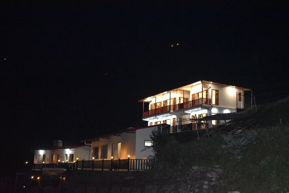 The Vintage Hill Village - Himalayan Boutique Resort — фото 1