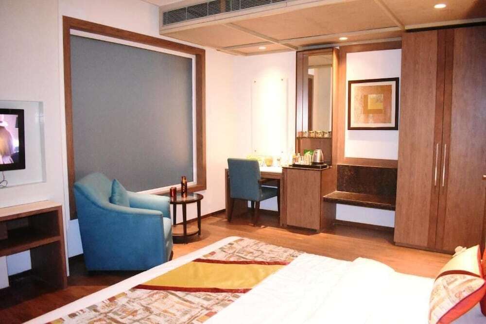 Нью-Дели: Lemonwood Suites