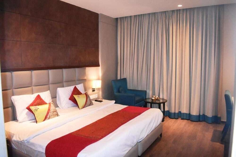 Нью-Дели: Lemonwood Suites