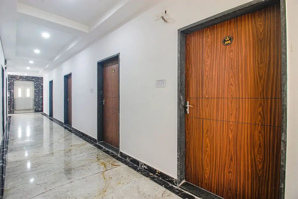 Хидерабад: Fabhotel W Grand Suites
