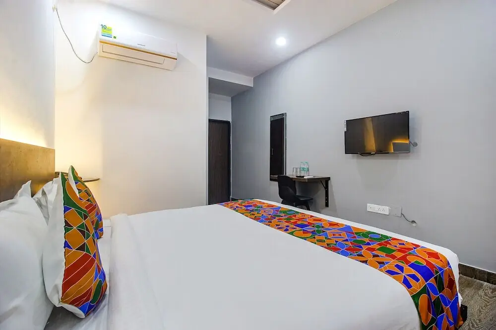 Хидерабад: Fabhotel W Grand Suites