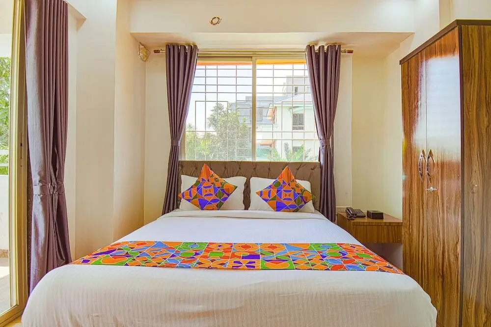 Пуна: Fabhotel Red Velvet Inn & Suites