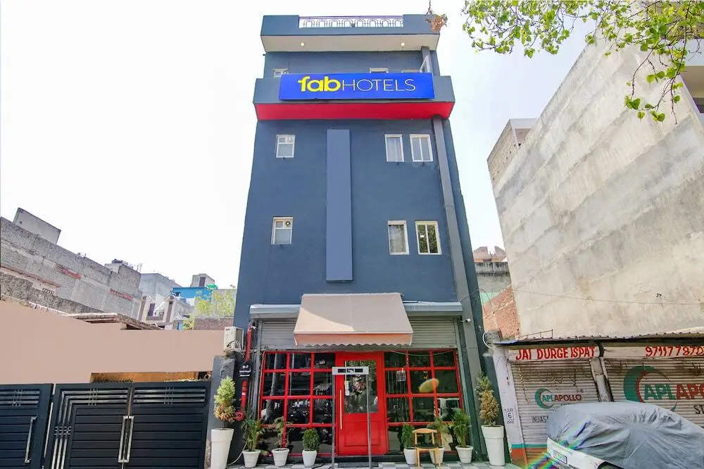 FabHotel Chawla House — фото 1