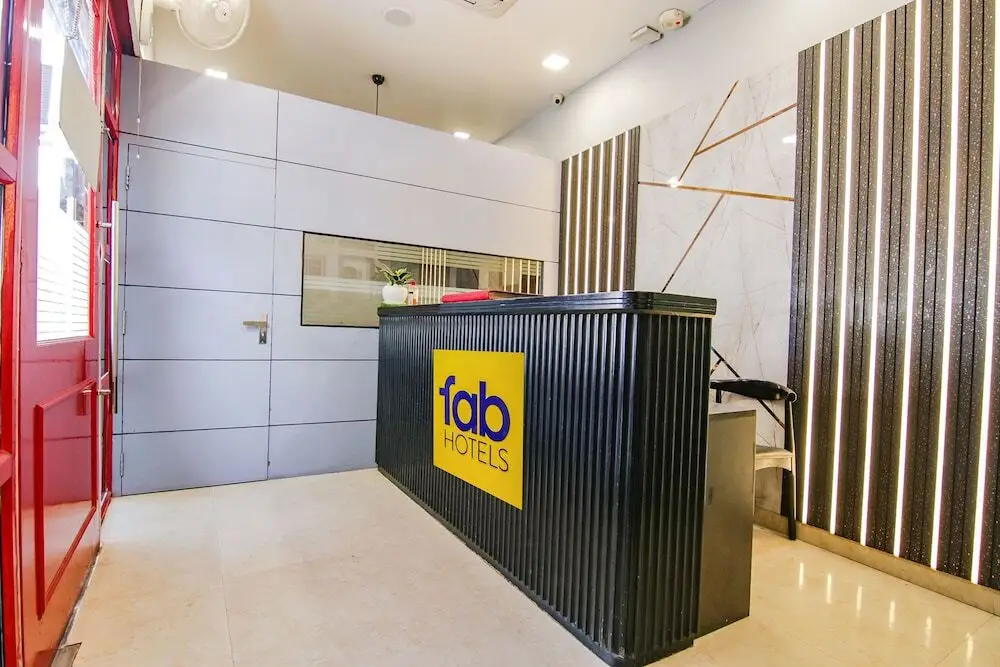 Нью-Дели: FabHotel Chawla House