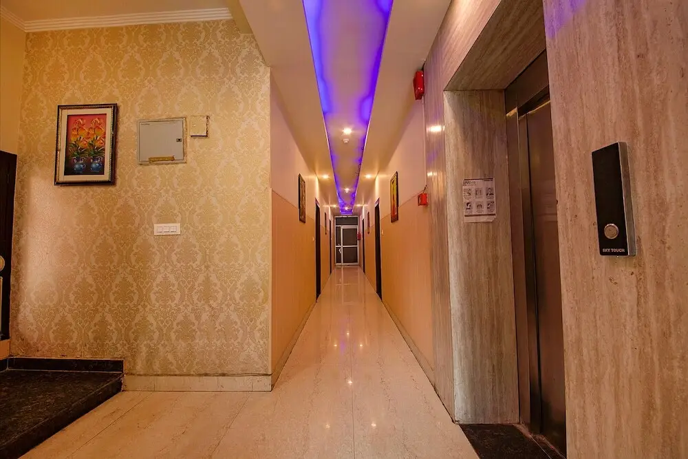 Дехрадун: Fabhotel As Residency
