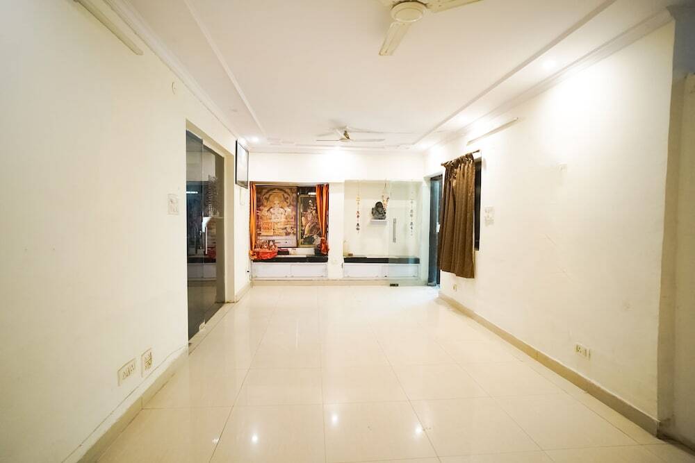 Нью-Дели: Roomshala 011 Hotel Oscar