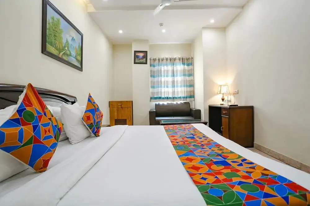 Нью-Дели: FabHotel F9 NSP