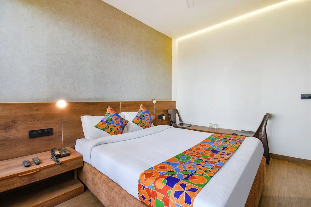 Вакад: Fabhotel Brown Inn
