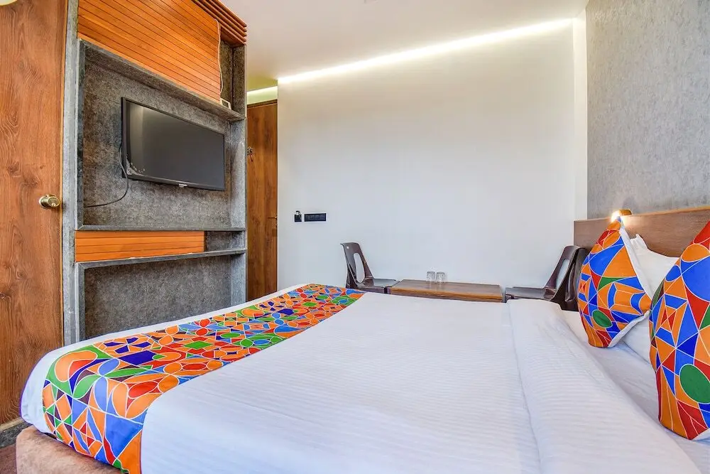 Вакад: Fabhotel Brown Inn