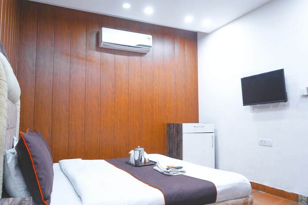 Нью-Дели: Roomshala 004 Mannat Residency