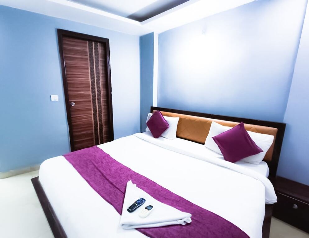 Нойда: Roomshala 039 Hotel Rk