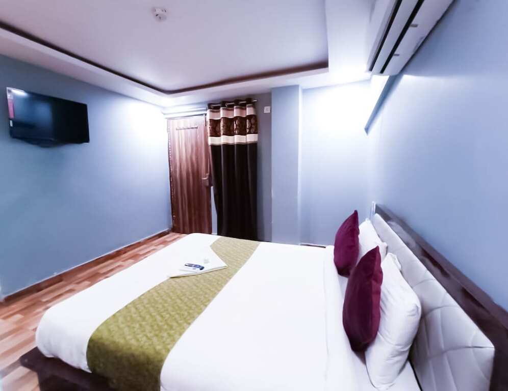 Нойда: Roomshala 039 Hotel Rk