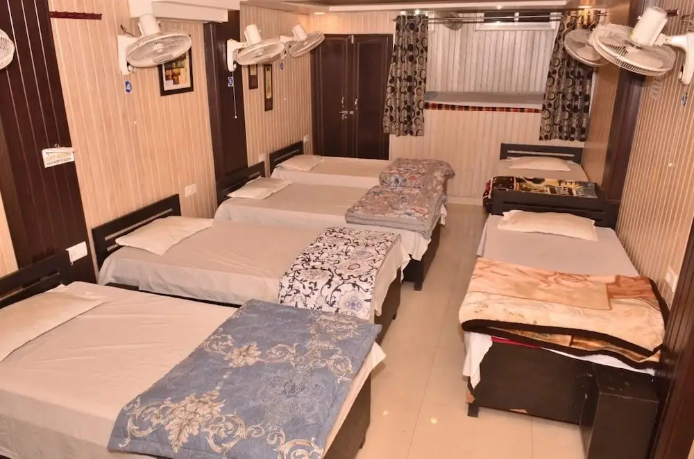 Лакхнау: Goroomgo Comfort Hostel Charbagh Lucknow