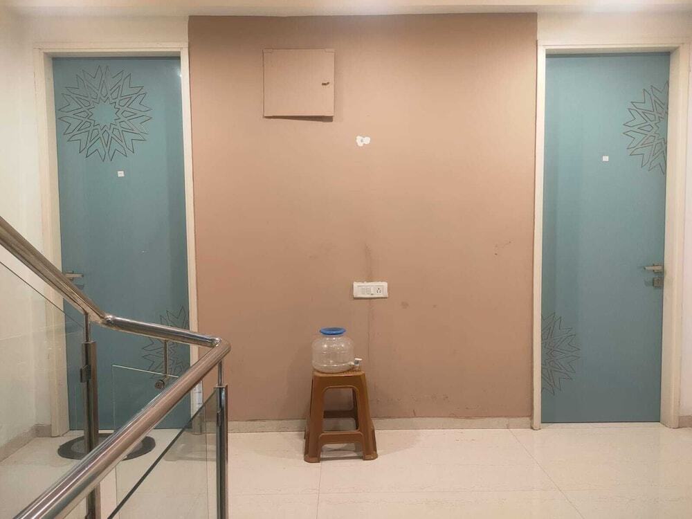 Хидерабад: iROOMZ Ekasila Suites