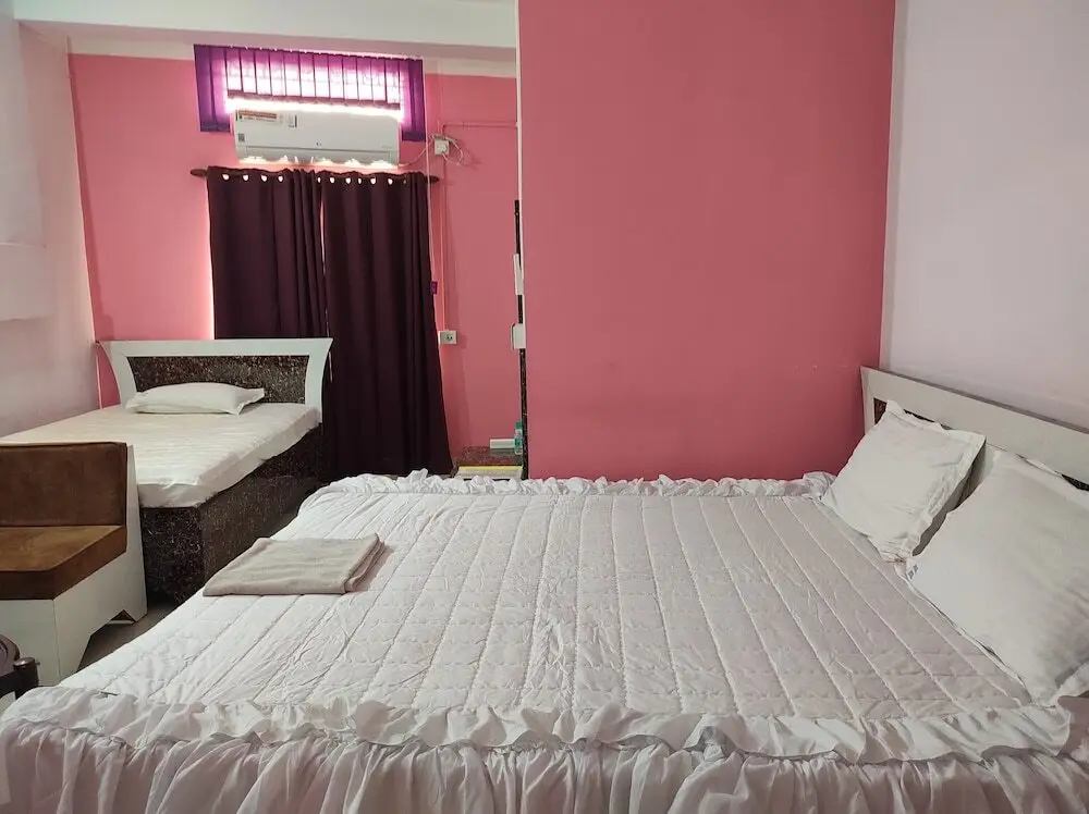 Гувахати: Sawkmie Hotel