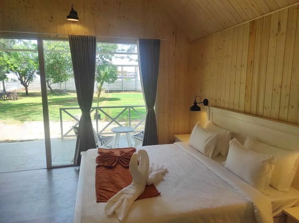 Силвасса: Praveg Beach Resort Lighthouse Daman