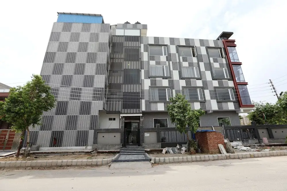 Hardik Palace By F9 Hotels — фото 1