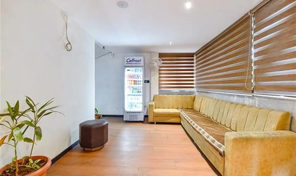 Fabhotel Udhna Inn — фото 1
