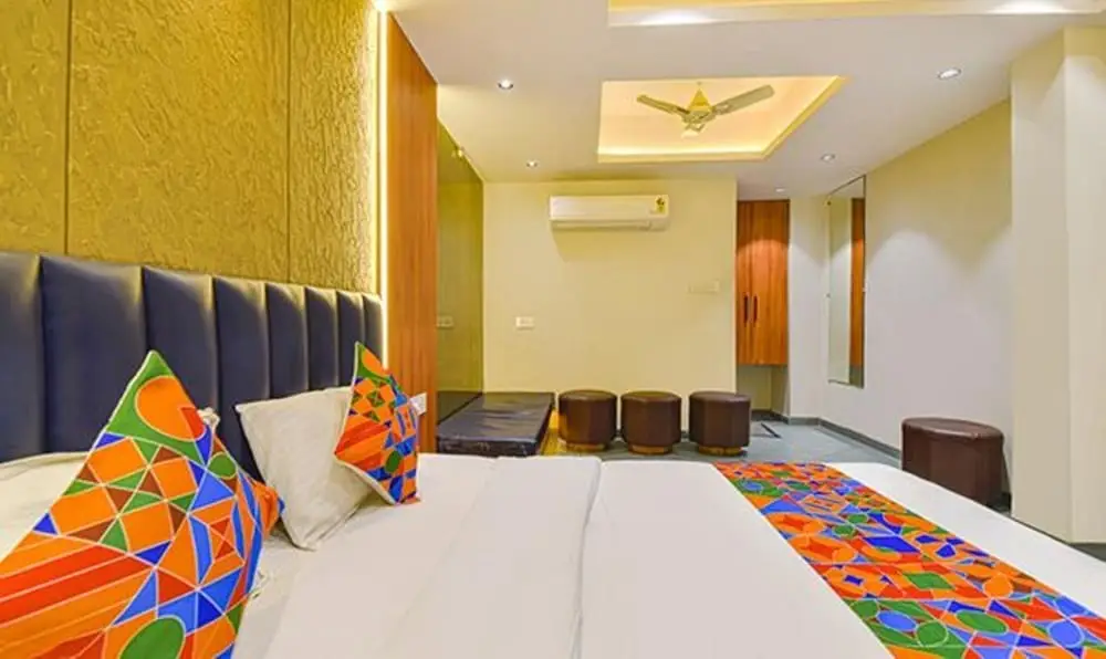 Сурат: Fabhotel Udhna Inn