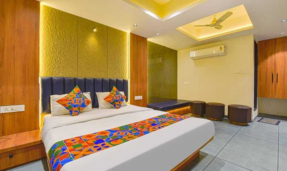 Сурат: Fabhotel Udhna Inn