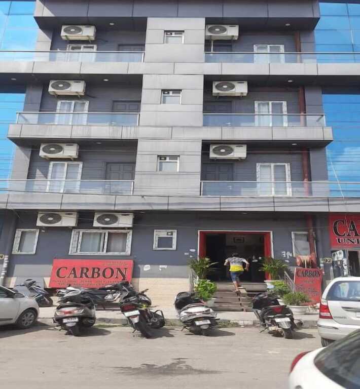 Hotel Raaso Inn Rohini — фото 1