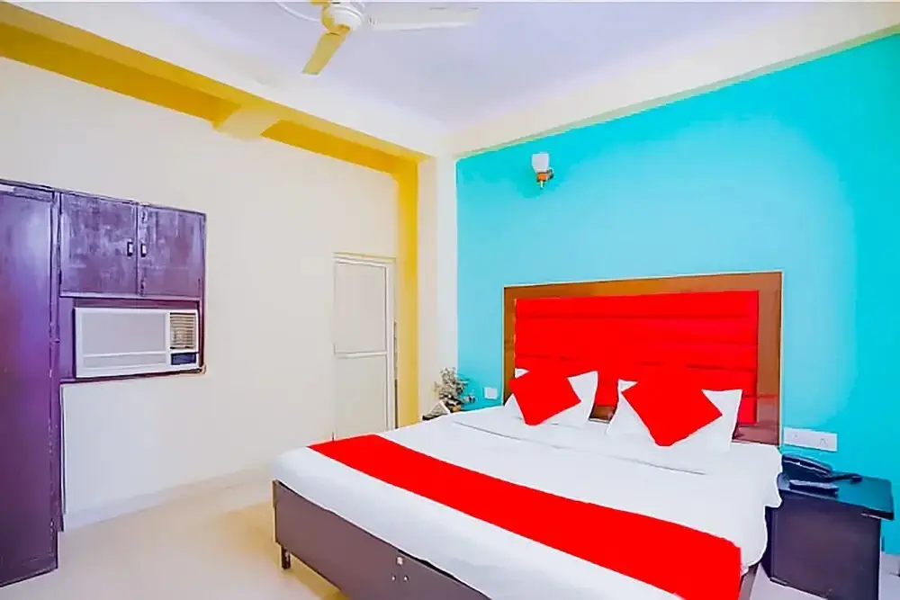 Нойда: Roomshala 073 Hotel Budget Stays
