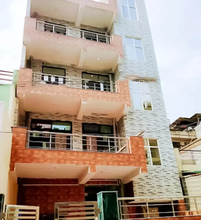 Roomshala 073 Hotel Budget Stays — фото 1