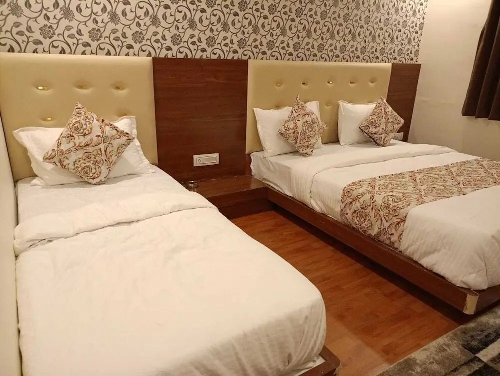 Вадодара: Hotel MD
