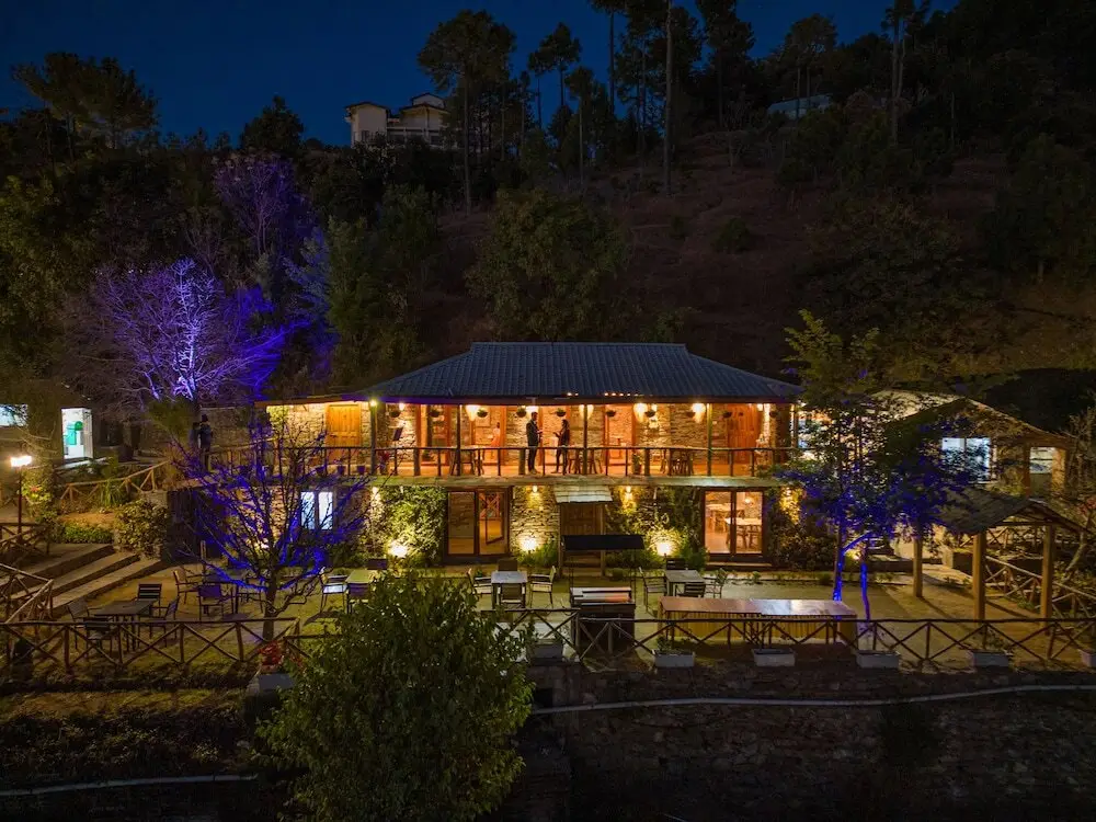 Куфри: Five Star Hotel Apartment by The Manor