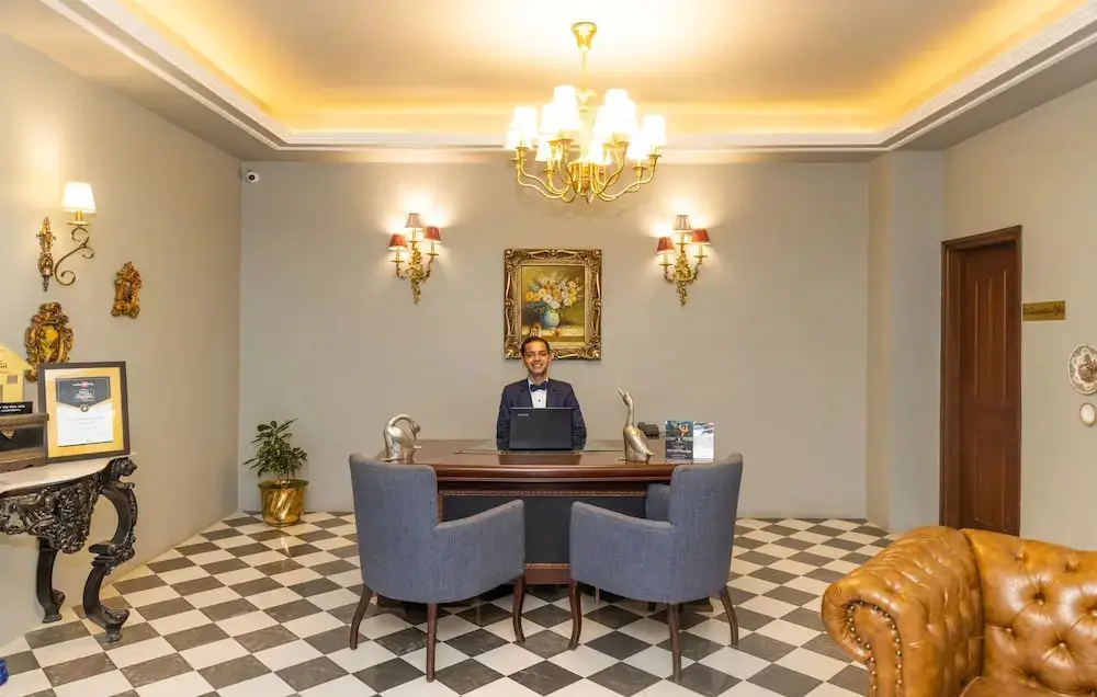 Куфри: Five Star Hotel Apartment by The Manor